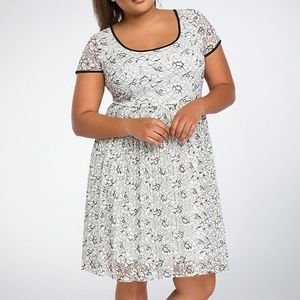 torrid Dresses - Torrid Lace Pleated Dress torrid Dresses - Torrid Lace Pleated Dress
